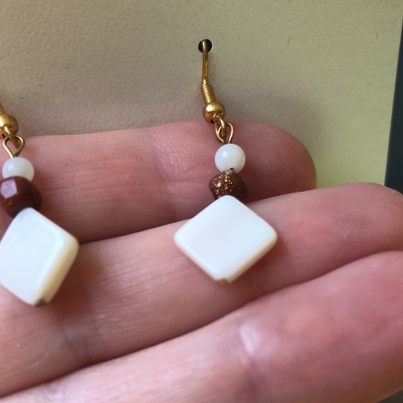 M.O.P. Earrings 5/$25 - Picture 3 of 6